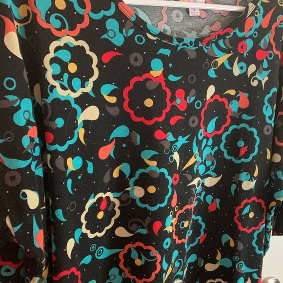 Lula Roe Flower Tunic - Picture 2 of 4